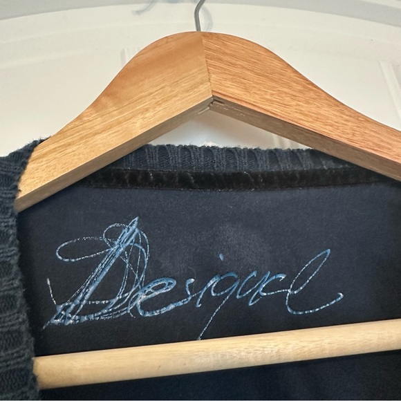 Desigual Y2K T-Shirt Long Sleeve V-Neck Top Peacock Colorful Size Extra Large - Picture 7 of 8